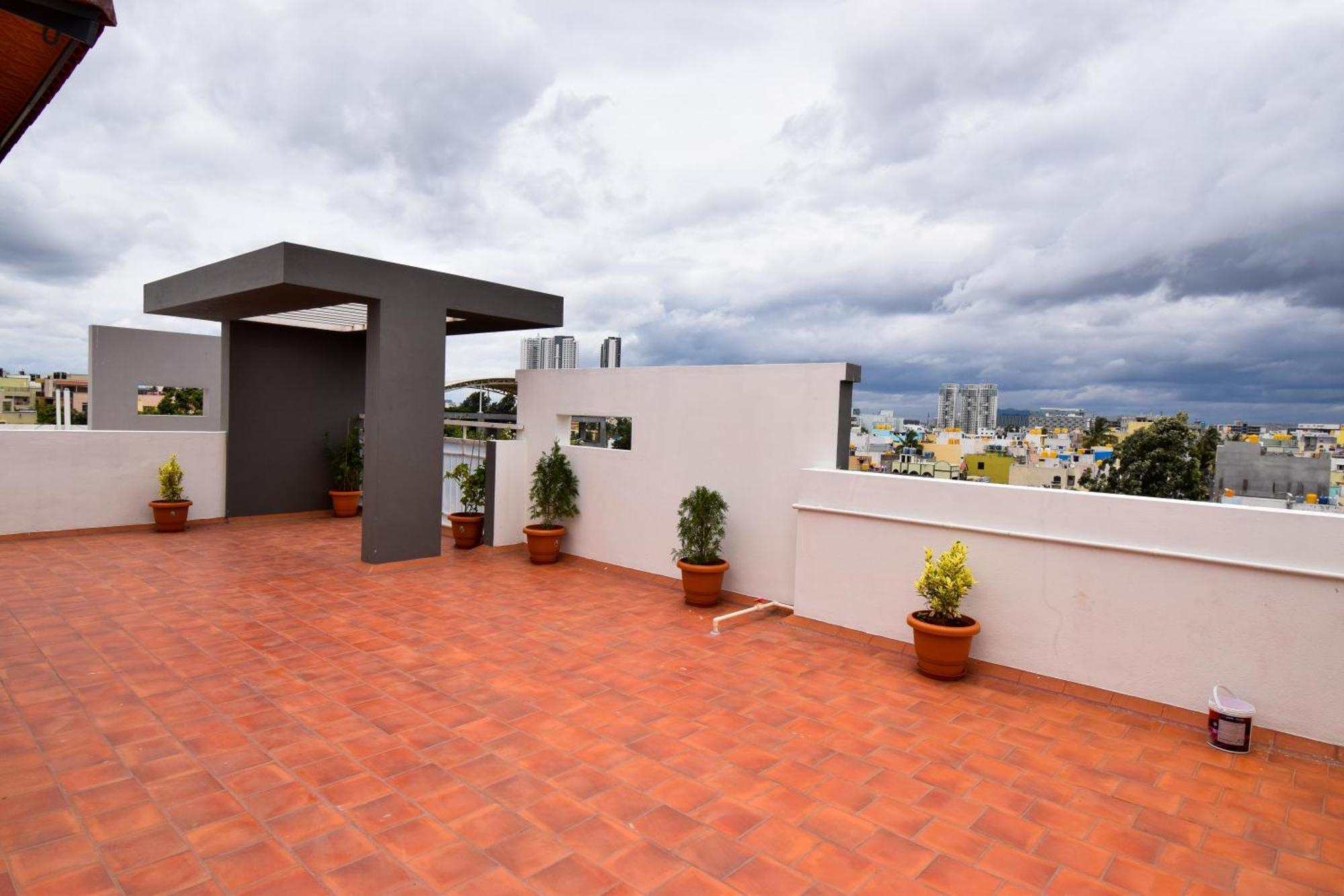 Staymazing-1,2 & 3 Bhk Ac Apartments In Hebbal-5Mins To Manyata-30Mins To Airport Bangalore Exterior photo