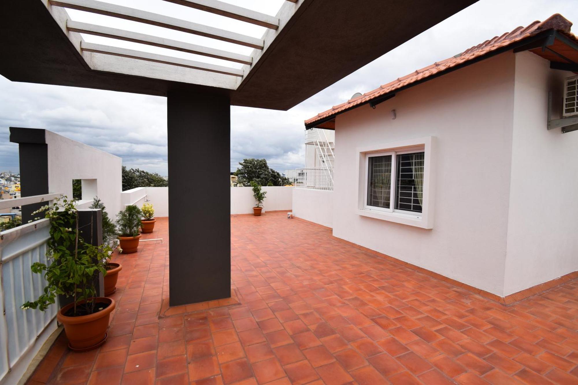 Staymazing-1,2 & 3 Bhk Ac Apartments In Hebbal-5Mins To Manyata-30Mins To Airport Bangalore Exterior photo